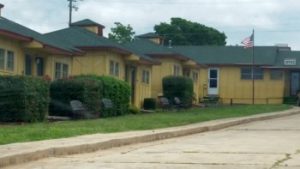 Lincoln Motel Cottages